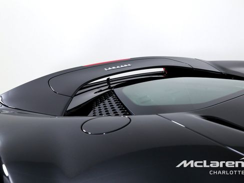 Used 2023 Ferrari SF90 Stradale AWD/4WD image 32
