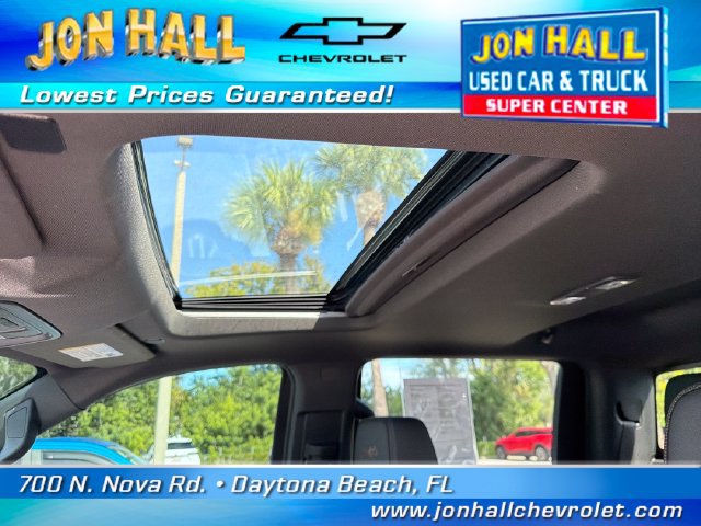 Used 2025 Chevrolet Silverado 1500 High Country w/ High Country Premium Package AWD/4WD image 22
