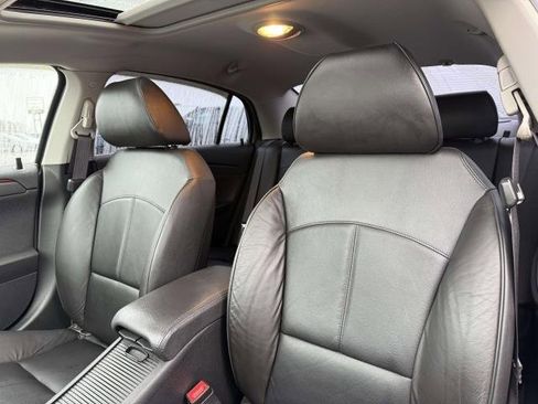 Used 2011 Chevrolet Malibu LTZ image 11