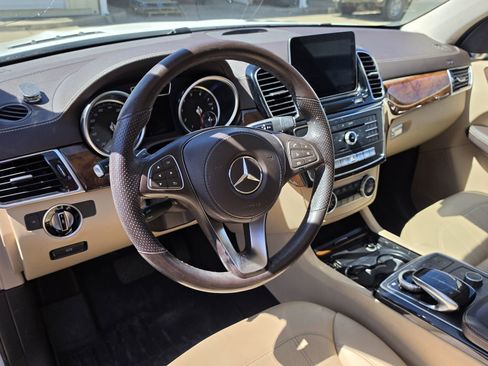 Used 2019 Mercedes-Benz GLS 450 4MATIC image 14