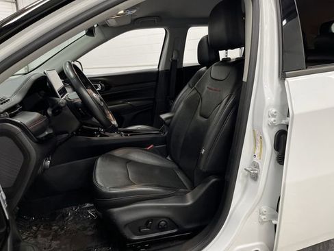 Certified 2022 Jeep Compass Trailhawk w/ Trailhawk Elite Group image 4