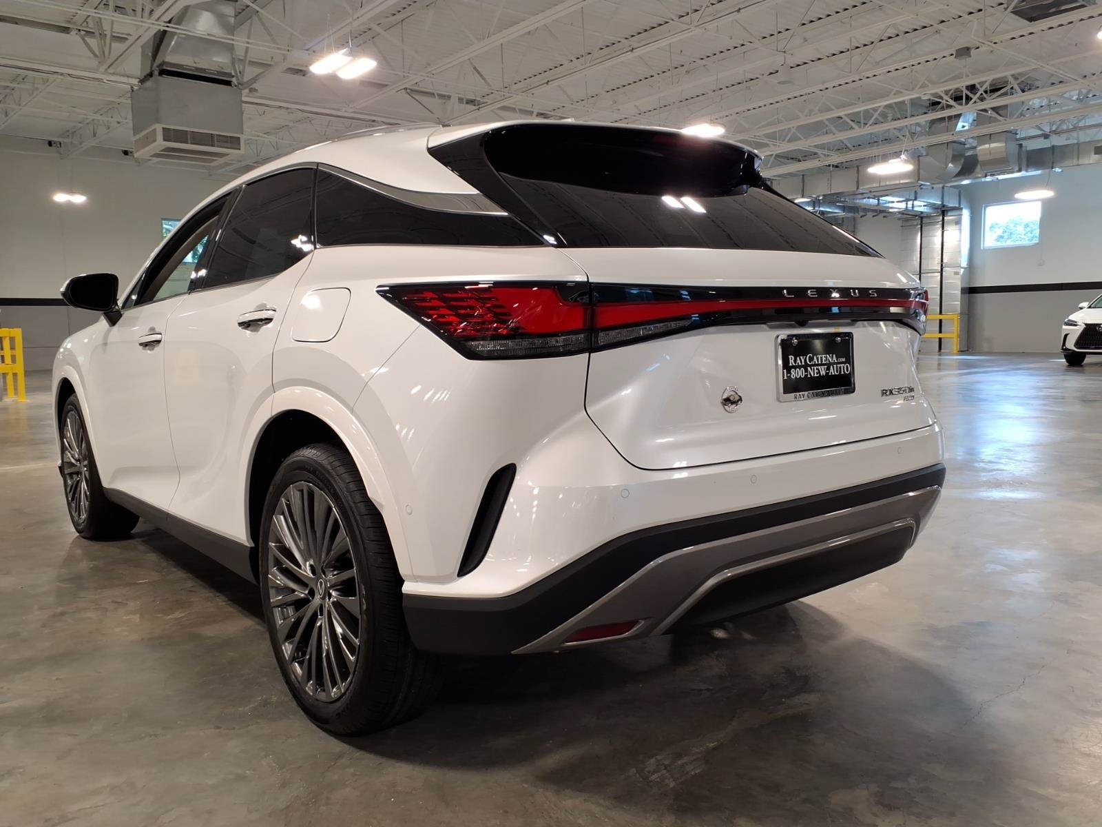 New 2026 Lexus RX 350h AWD/4WD image 14