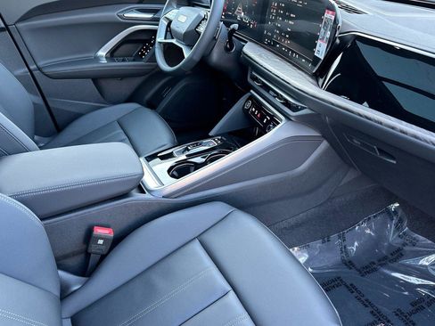 New 2025 Audi Q5 Premium image 15