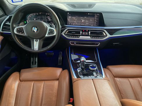 Used 2021 BMW X7 xDrive40i w/ M Sport Package image 11