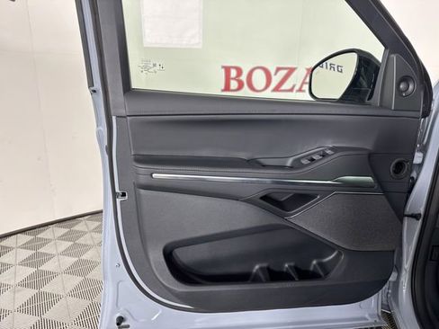 New 2025 Lincoln Navigator L Reserve w/ Jet Appearance Package image 16