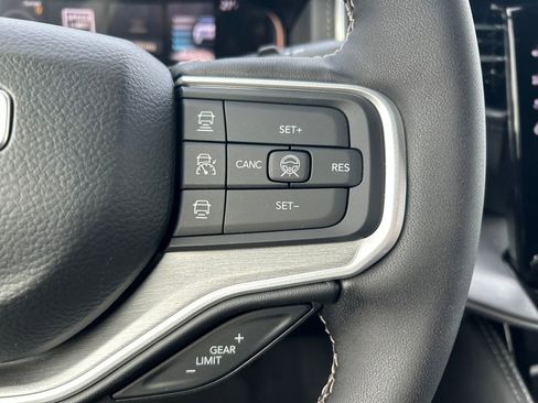 New 2026 Jeep Grand Wagoneer L Limited image 17