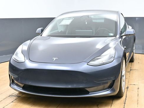 Used 2022 Tesla Model 3 Long Range image 4