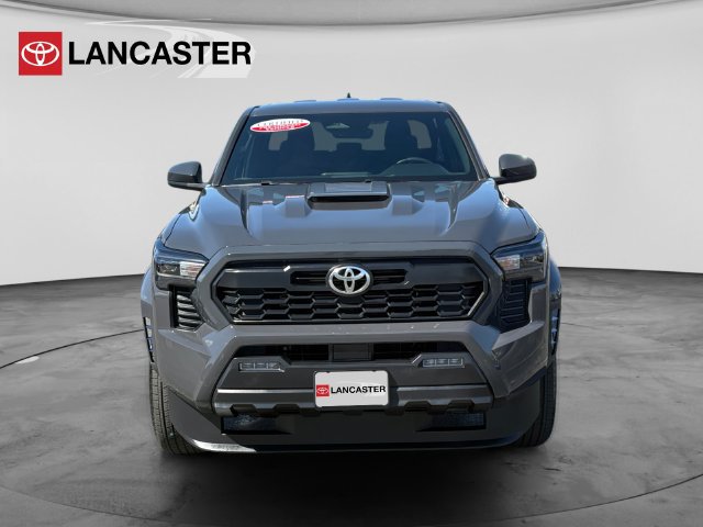 Certified 2025 Toyota Tacoma TRD Sport AWD/4WD image 2