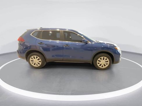 Used 2020 Nissan Rogue S AWD/4WD image 9