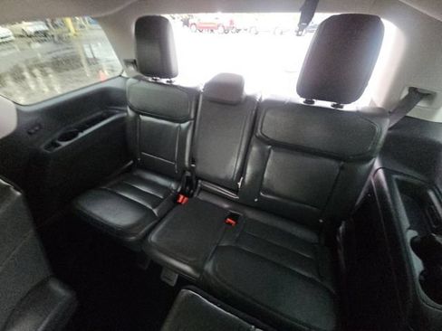 Used 2025 Ford Expedition Active AWD/4WD image 10