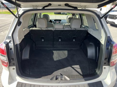Used 2016 Subaru Forester 2.5i Touring w/ Eyesight & Navigation System AWD/4WD image 19