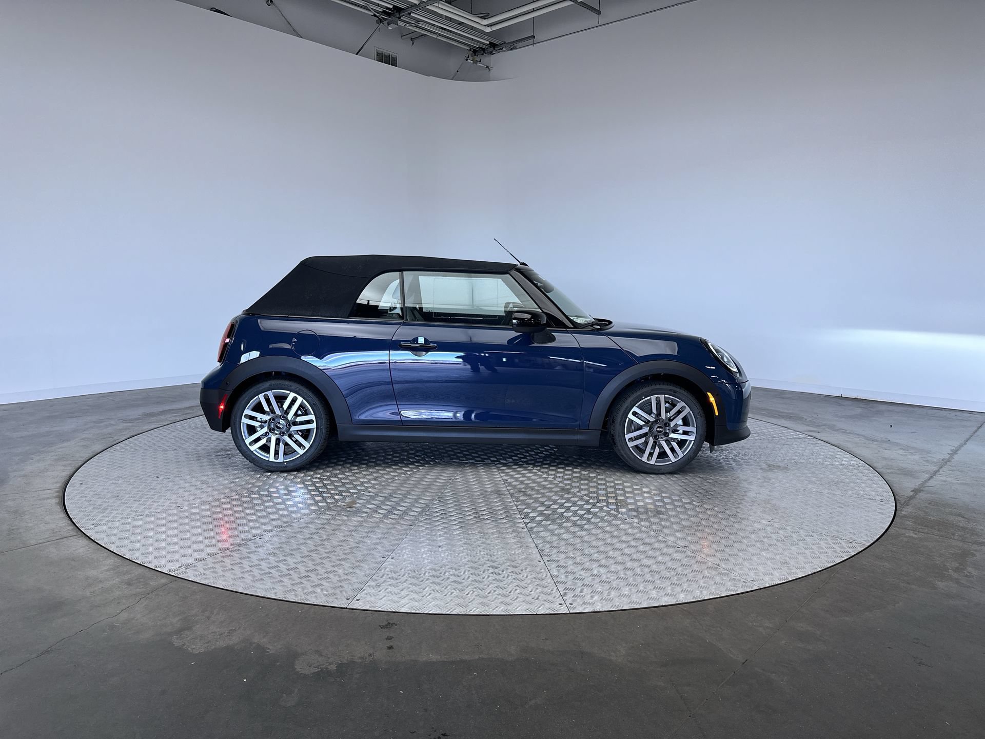 Certified 2026 MINI Cooper S FWD image 10