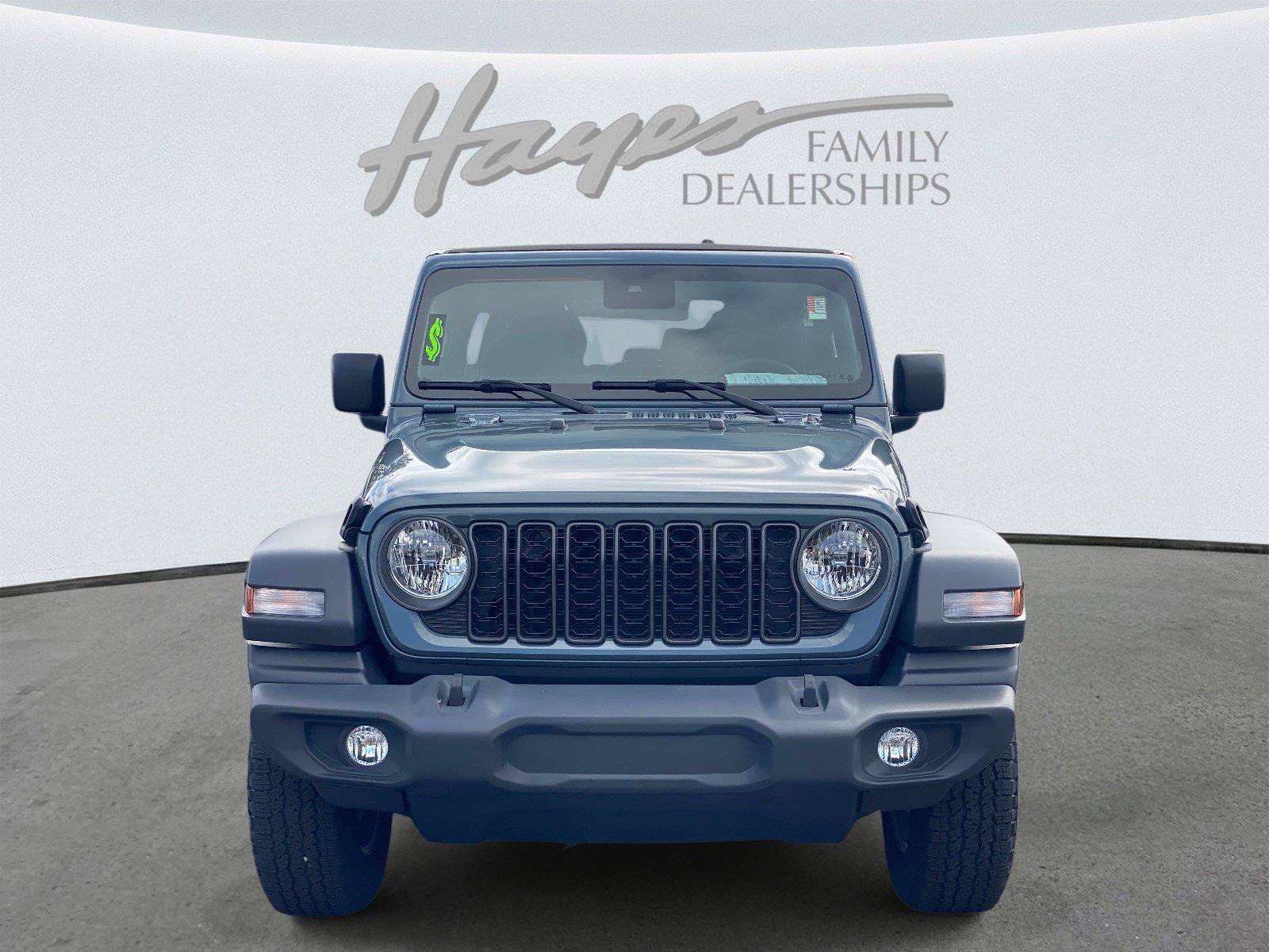 Used 2024 Jeep Wrangler Unlimited Sport AWD/4WD image 9