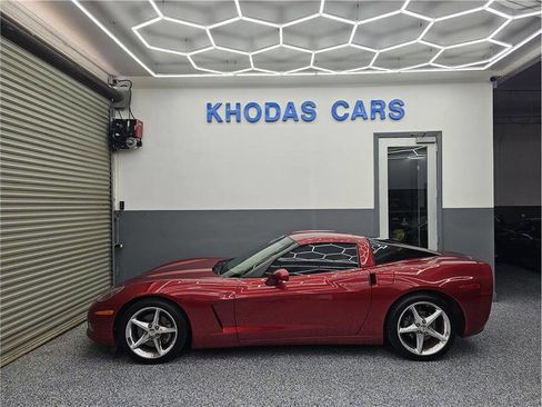 Used 2012 Chevrolet Corvette Coupe w/ 3LT Preferred Equipment Group image 1