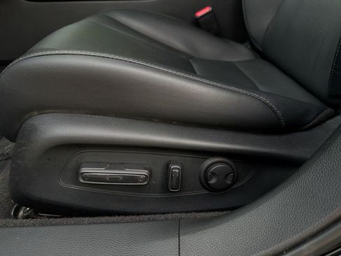 Used 2025 Honda Accord Touring image 14