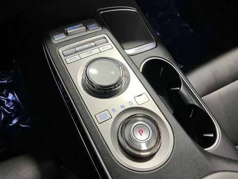 Used 2023 Genesis GV70 2.5T w/ Cargo Package image 30