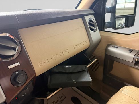 Used 2015 Ford F350 Lariat w/ Lariat Ultimate Package AWD/4WD image 35