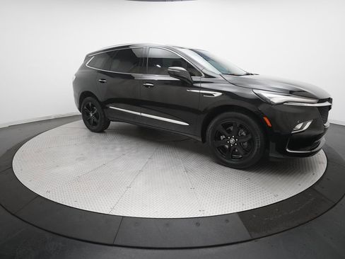 Used 2024 Buick Enclave Essence w/ Experience Buick Package image 13