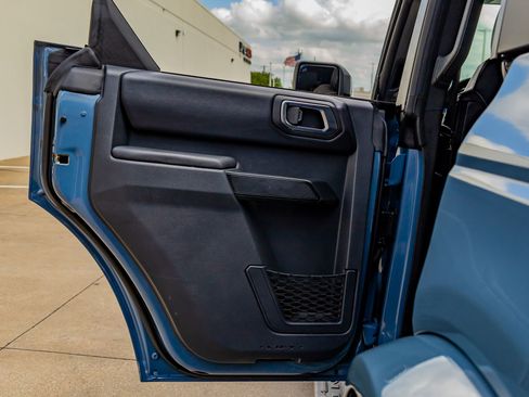 Used 2025 Ford Bronco Outer Banks AWD/4WD image 37