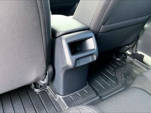 Certified 2025 Honda HR-V LX image 32