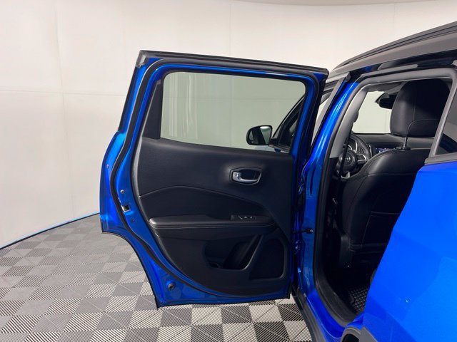 Used 2018 Jeep Compass Latitude w/ Popular Equipment Group AWD/4WD image 33