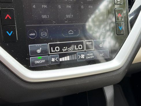 Used 2023 Subaru Ascent Limited w/ Technology Package AWD/4WD image 21
