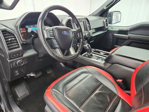 Used 2019 Ford F150 Lariat w/ Equipment Group 502A Luxury image 9