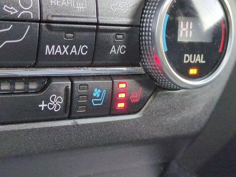 Used 2021 Ford Expedition Max XLT image 38