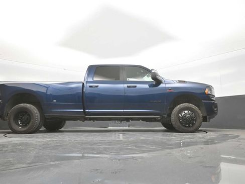 Used 2024 RAM 3500 Big Horn w/ Night Edition AWD/4WD image 25