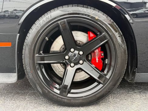 Used 2019 Dodge Challenger SRT Hellcat w/ Laguna Leather Package RWD image 10