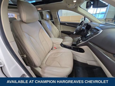 Used 2018 Lincoln MKC Reserve w/ Lincoln MKC Climate Package image 36