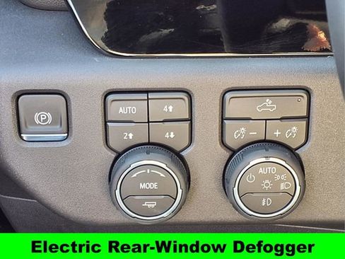 New 2026 Chevrolet Silverado 1500 LT Trail Boss w/ Convenience Package II image 17