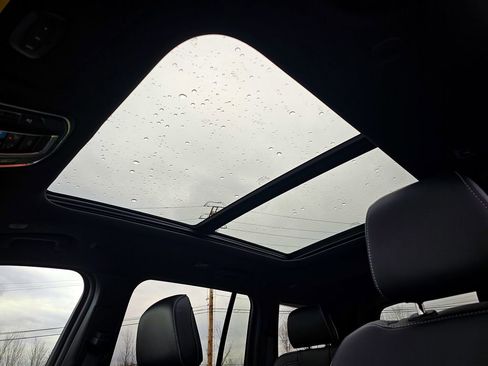 New 2025 Jeep Grand Cherokee Limited image 17