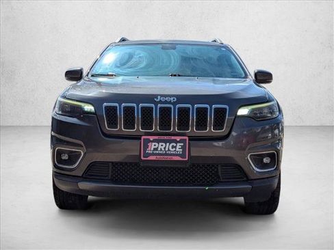 Used 2019 Jeep Cherokee Limited image 2
