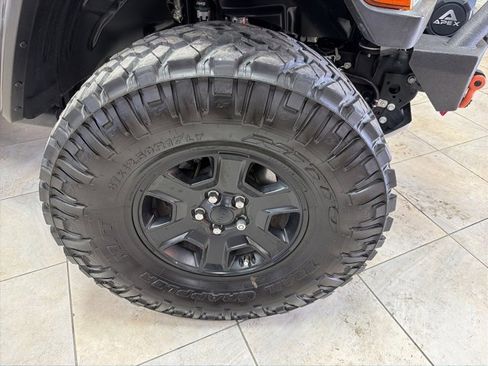 Used 2021 Jeep Gladiator Mojave image 9