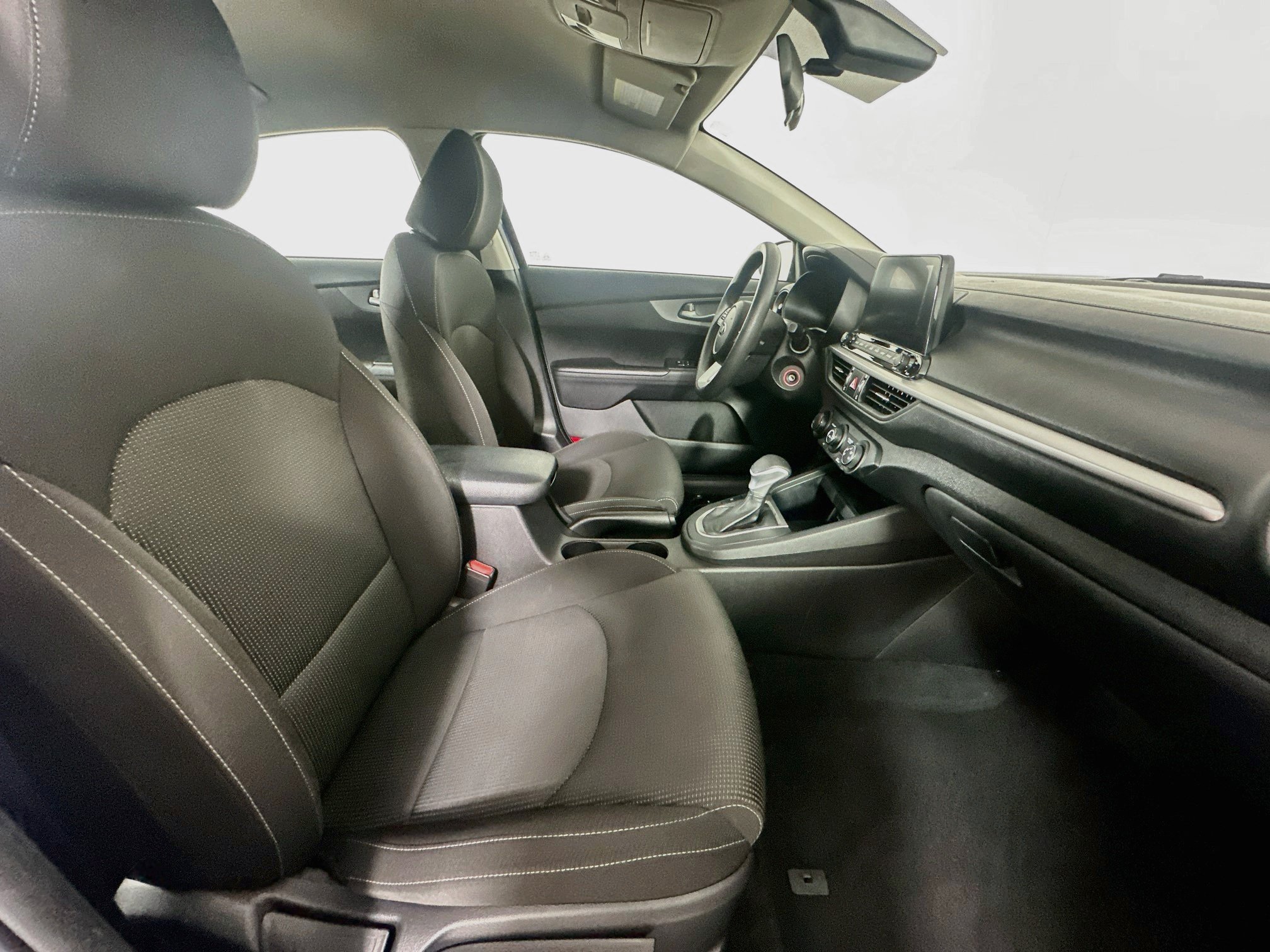 Used 2021 Kia Forte LXS FWD image 29