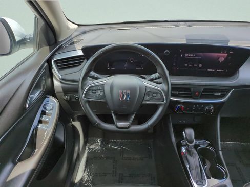 Used 2024 Buick Encore GX Sport Touring FWD image 12