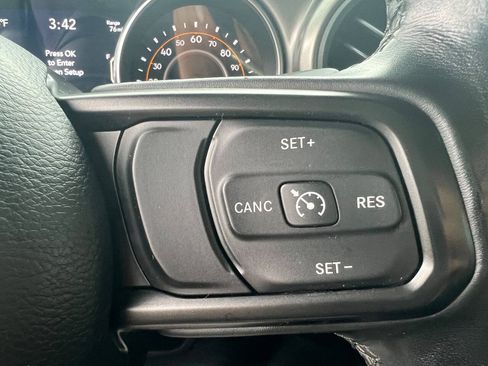 Used 2021 Jeep Gladiator Sport AWD/4WD image 28