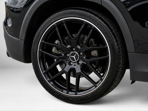 Used 2022 Mercedes-Benz GLA 45 AMG 4MATIC w/ Parking Assistance Package image 66