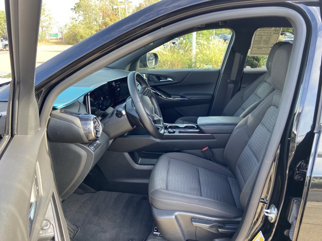 Used 2026 Chevrolet Equinox LT AWD/4WD image 36