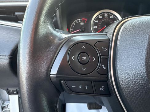 Used 2022 Toyota Corolla Cross LE image 20