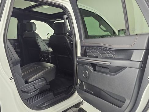 Used 2024 Ford Expedition Max Platinum image 13