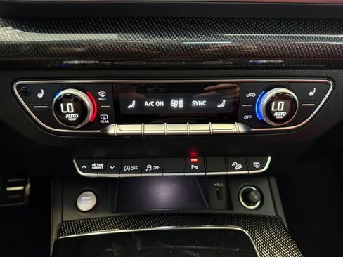 Used 2022 Audi SQ5 Premium Plus AWD/4WD image 25