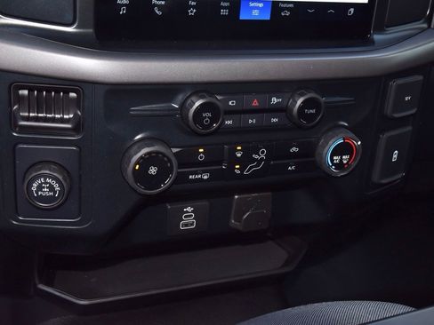 Certified 2025 Ford F150 XL w/ Equipment Group 103A High image 26