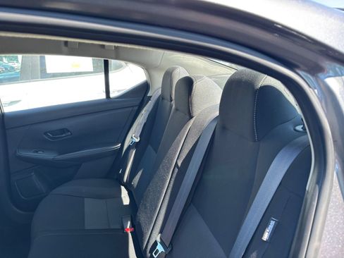 Used 2025 Nissan Sentra SV FWD image 27