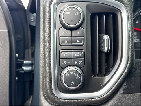Used 2019 Chevrolet Silverado 1500 RST AWD/4WD image 12