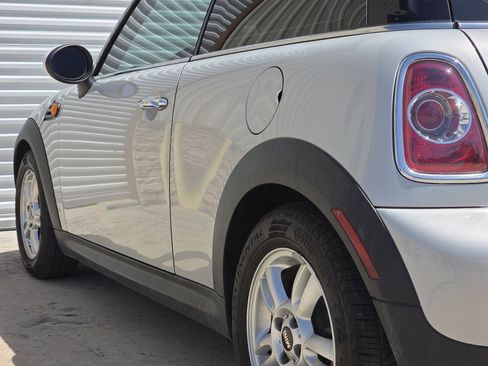 Used 2013 MINI Cooper Hardtop FWD image 32