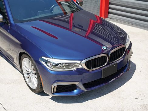 Used 2020 BMW M550i xDrive w/ Dynamic Handling Package AWD/4WD image 14