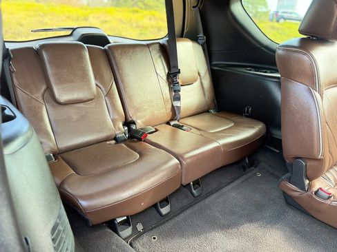 Used 2017 INFINITI QX80 Limited w/ All Season Package image 30