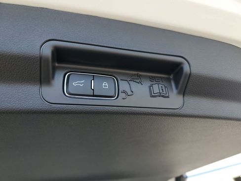 New 2026 Ford Explorer Active image 33